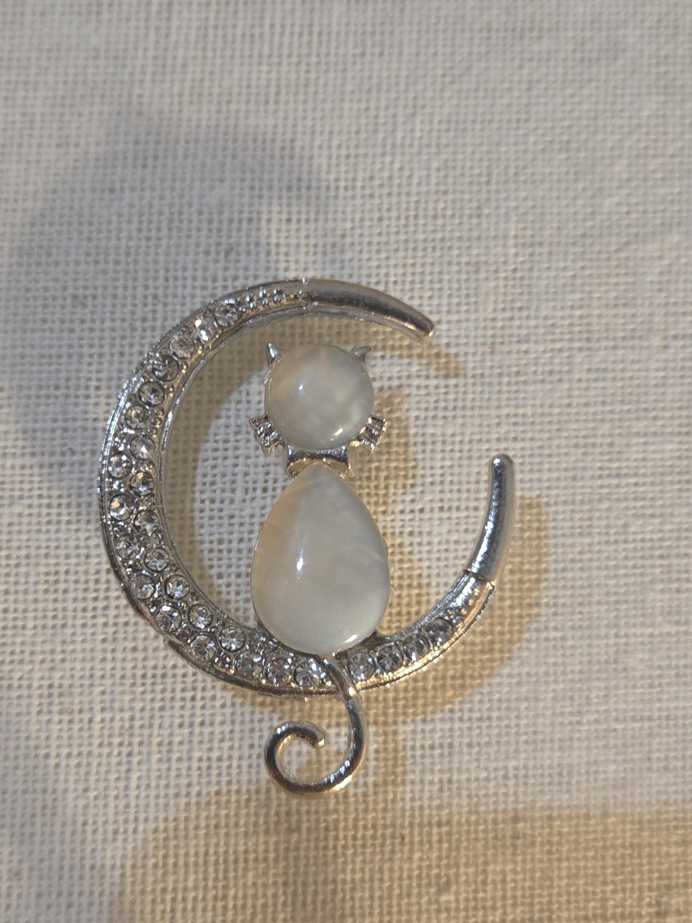 Silver Cat Crescent Moon Brooch with Opalescent Stones